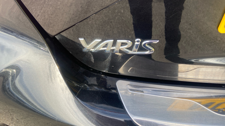 Toyota Yaris 1.5 VVT-i Icon Tech 5dr Petrol Hatchback